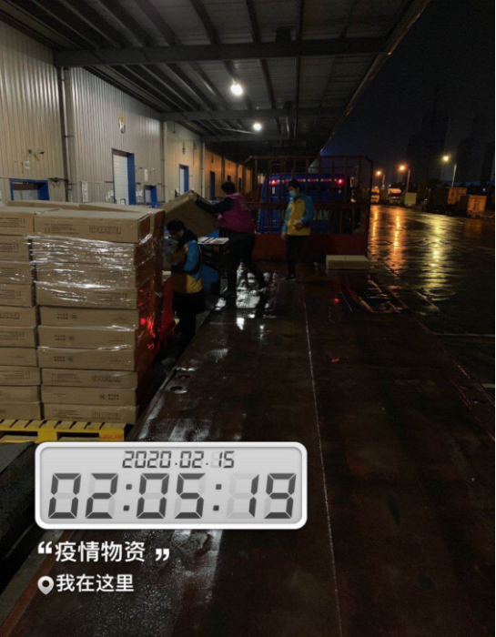 【0225】蘇寧葛店物流基地的“留守女生”：在發(fā)貨中感到武漢好轉(zhuǎn)1210.png