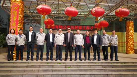 鼓舞士氣勇攀高峰，解放銷司領導班子深入走訪一線296.png