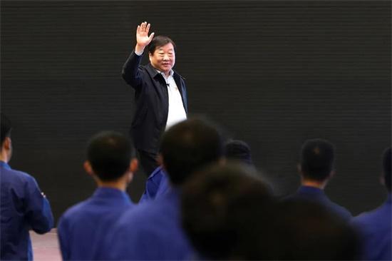 五四青年節(jié)，譚旭光勉勵(lì)員工：幸福是靠奮斗出來(lái)的